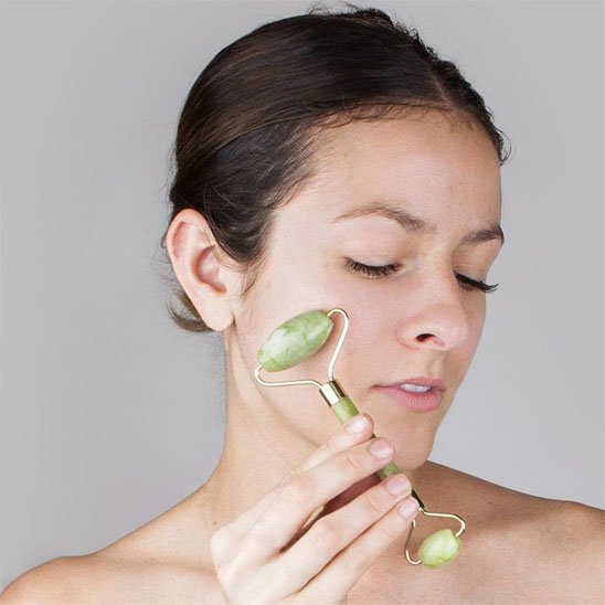 Gua sha visage en jade | NaturelAction - Mon Secret Bien - être